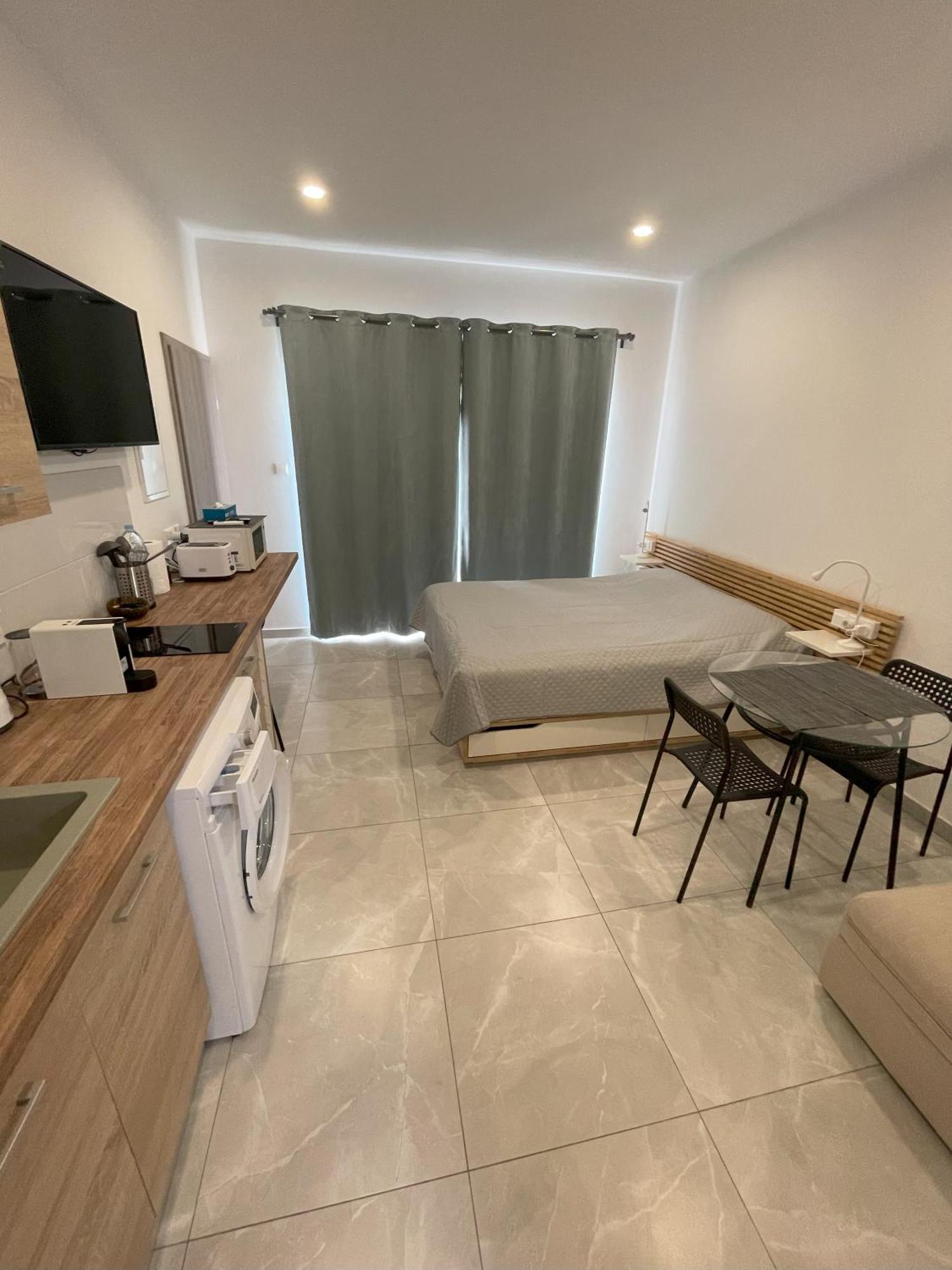 Arf Apartments - With Jacuzzi At The Complex Emba Exterior foto